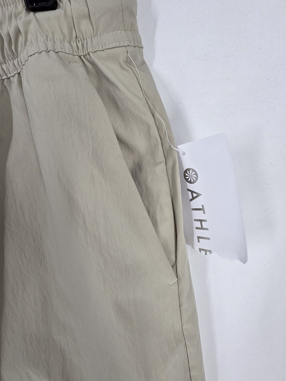Athleta Midday Mid Rise Crop Poplin Pants Khaki Beige Size Medium - Picture 9 of 15